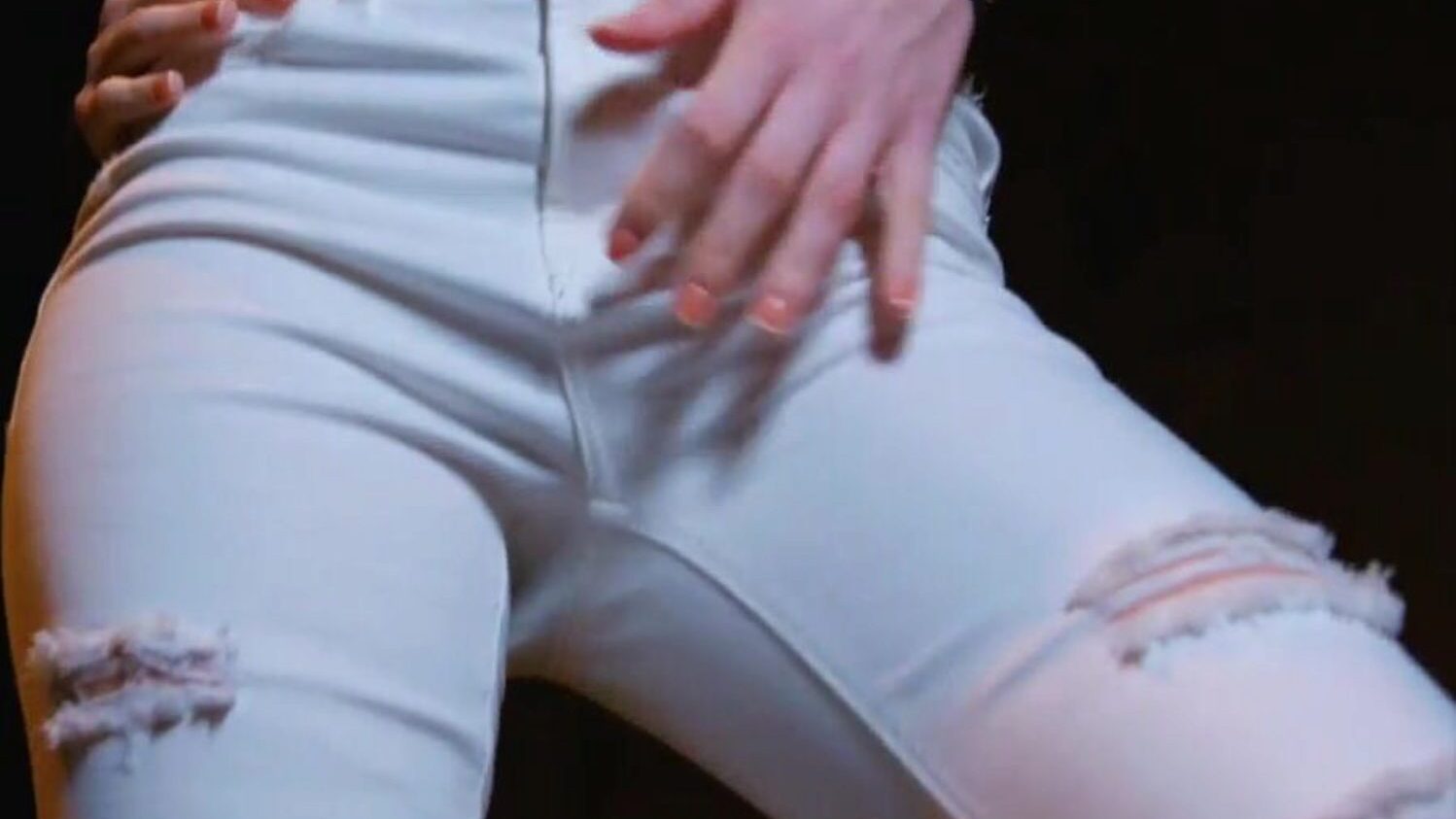 TUSHYRAW Perfect constricted Brunette receives her butt packed up