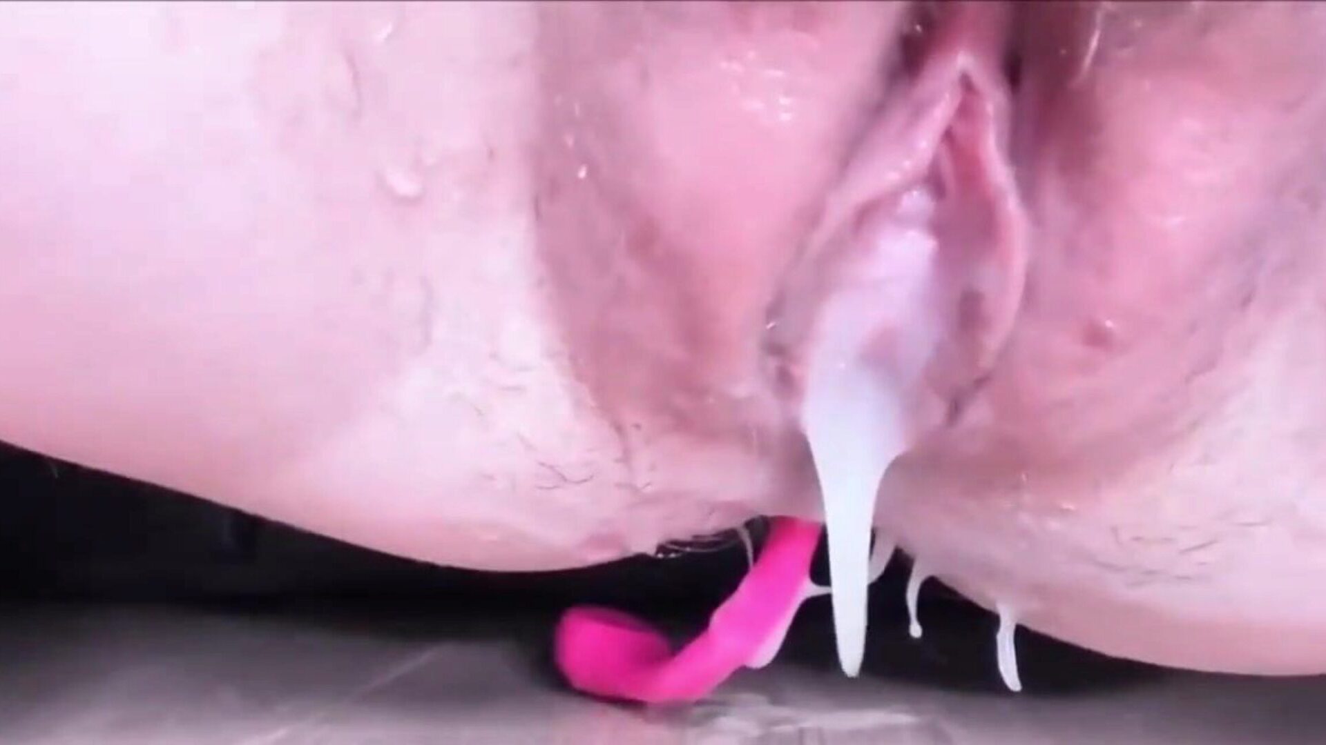 neuvěřitelná otevřená kundička detailní ejakulace orgasmus v hd
