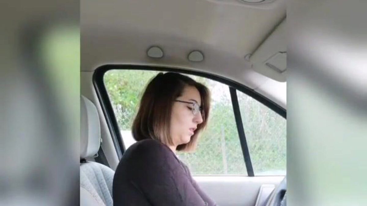 Intimate moment for this Milf in need of orgasm She needed to jiggle with joy